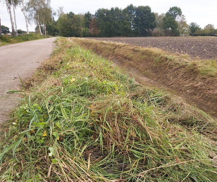 We maaien de bermsloten in onze gemeente