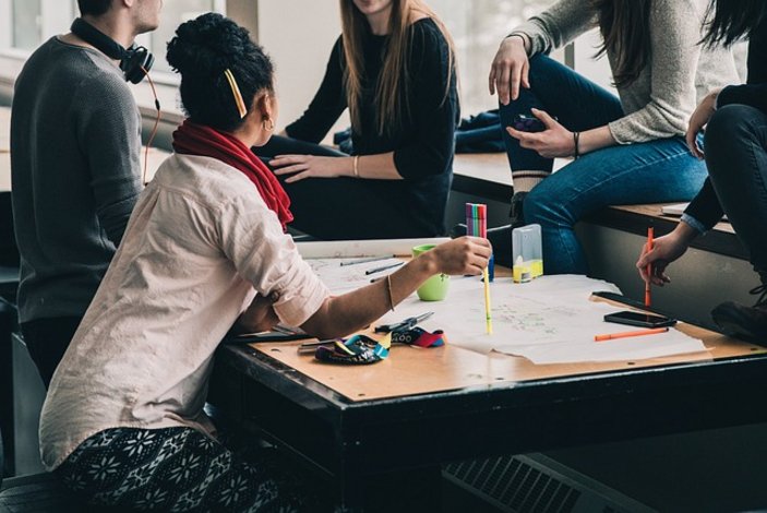 Donderdag 15 juni kwamen meer dan 60 ouders naar de ouderavond over het puberbrein. De komende periode is er regelmatig een open inloop over het puberbrein in onze gemeente.